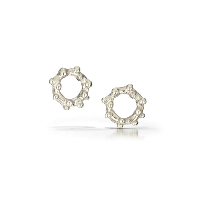 Pebble Circle Post
Sterling silver Pebble Circle Post
Sterling silver